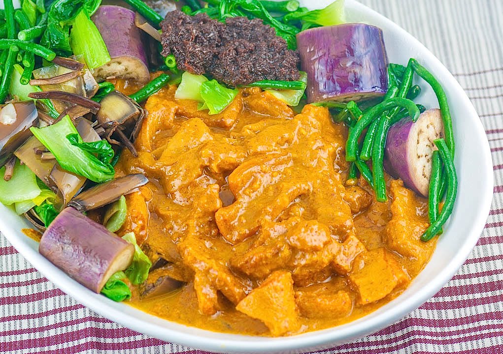 Kare Kare Beef Tripe